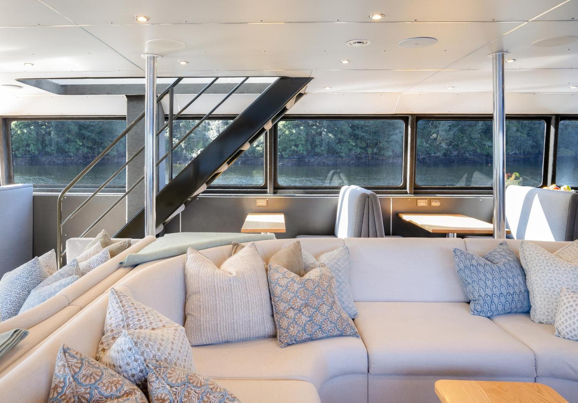 Milford Sound Overnight Cruise - Fiordland Discovery Экстерьер фото